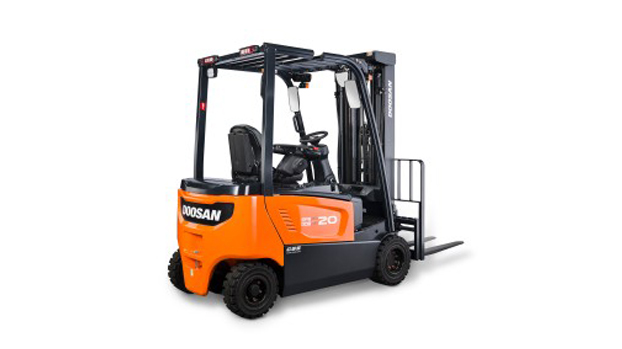 Xe nâng điện doosan 1,5 Tấn -2 Tấn 4Wheel 1T